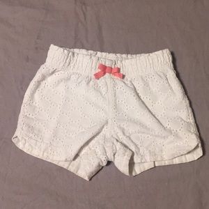 Girls 5T Eyelet Shorts!!